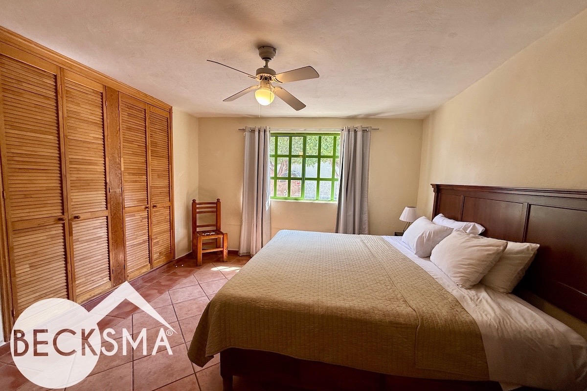 Relaxing 2BR Home/ Pool, Garage & Great Location