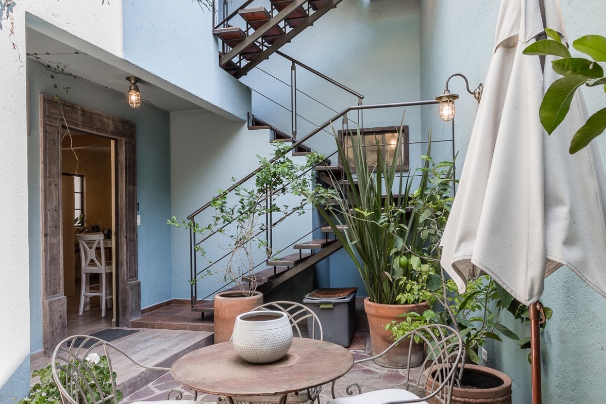 Currently Unavailable - 3 Bedroom, Garage & Terrace